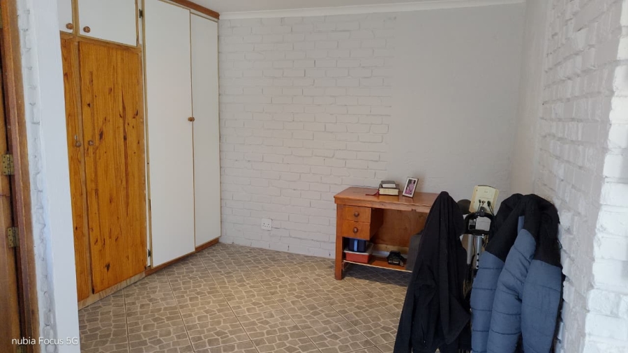 3 Bedroom Property for Sale in Wavecrest Eastern Cape